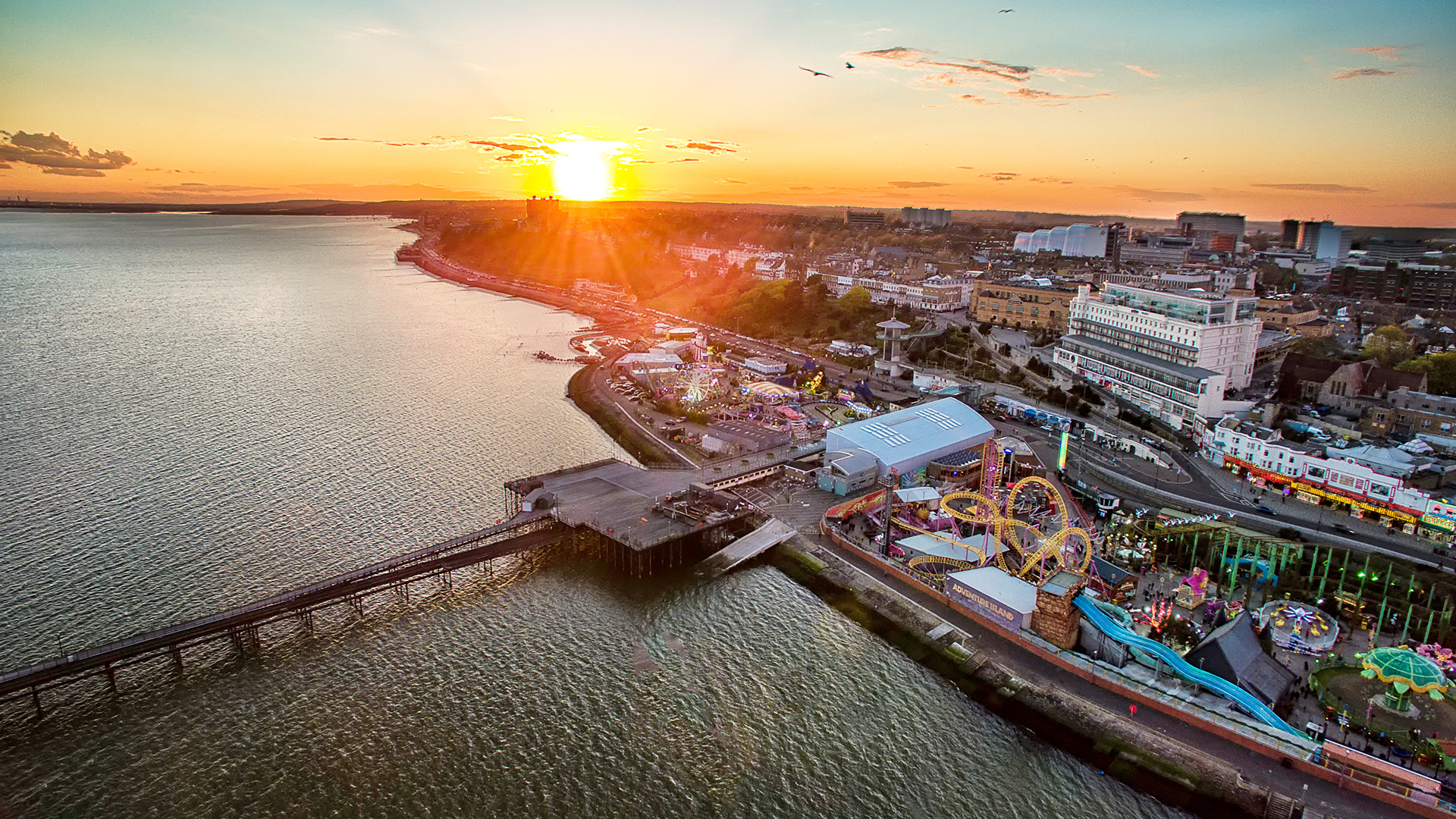 The World From Above: British Isles  - E19 - England – Southend-on-Sea to Reedham Ferry