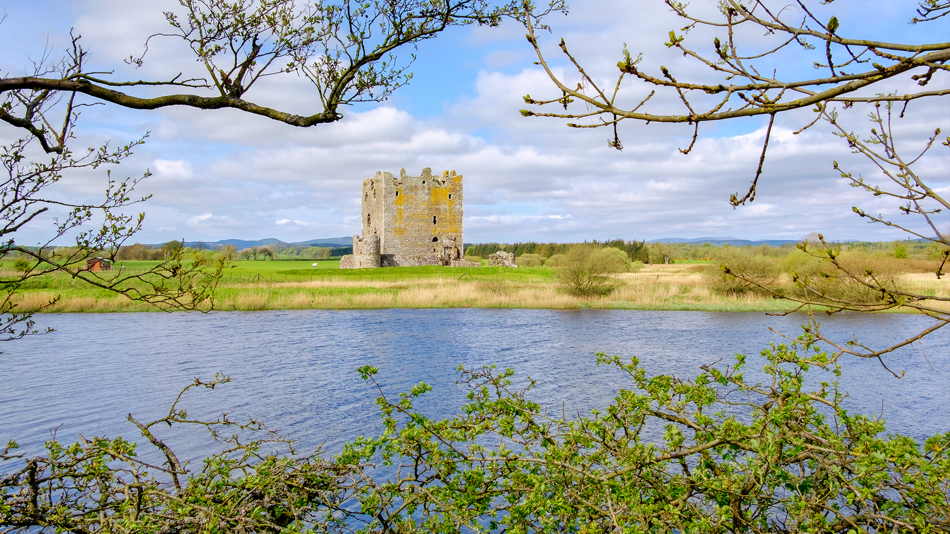 The World From Above: British Isles  - E20 - England and Scotland – Threave Castle to Smailholm Tower