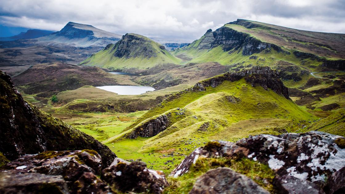 Wilderness Walks with Ray Mears - E6 - Skye | Knowledge.ca